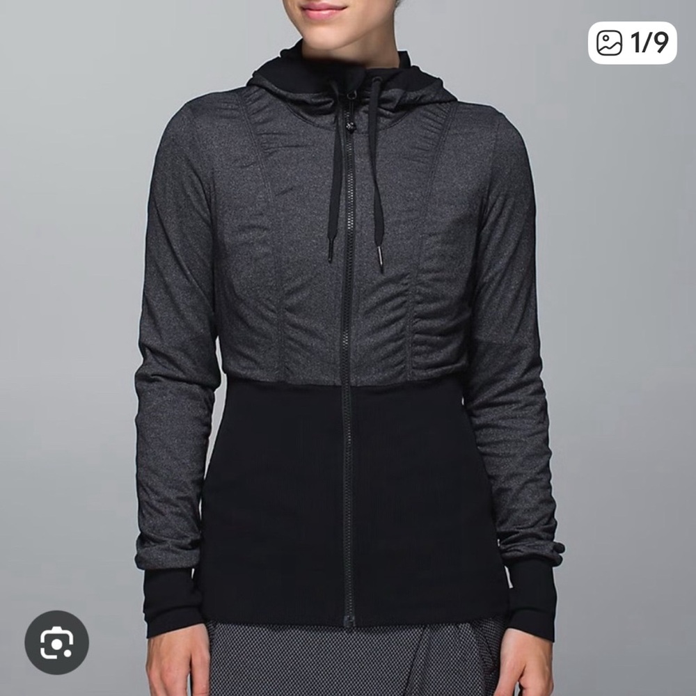 Lululemon Dance Studio jacket, reservable, size 12, black and gray. - Picture 2 of 9